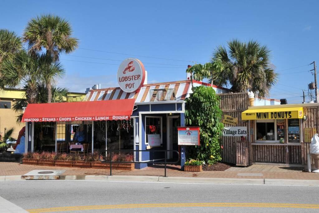 Siesta Key Village-Suite #3: A Block To The Beach! サラソータ エクステリア 写真